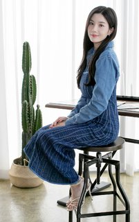 Kwon Eun-bi feet photo thumbnail