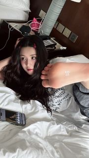 Kwon Eun-bi feet photo thumbnail