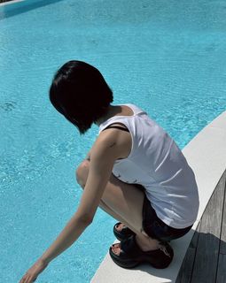 Kwon Eun-bi feet photo thumbnail