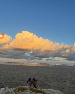 Kwon Eun-bi feet photo thumbnail