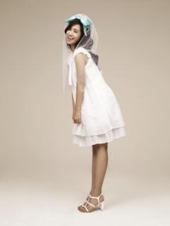 Kwon Yuri feet photo 12