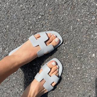 Kwon Yuri feet photo 11