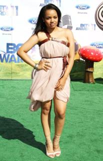 Kyla Pratt feet photo thumbnail