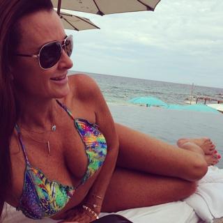 Kyle Richards feet photo thumbnail