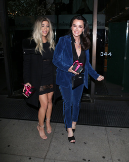 Kyle Richards feet photo thumbnail