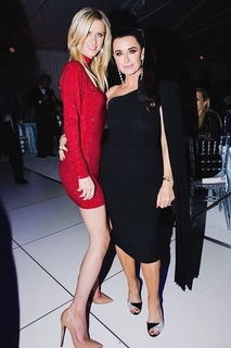 Kyle Richards feet photo thumbnail