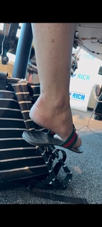 Kyle Unfug feet photo thumbnail
