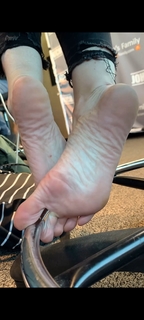 Kyle Unfug feet photo thumbnail