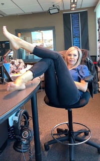 Kyle Unfug feet photo thumbnail