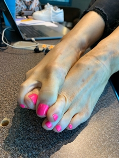 Kyle Unfug feet photo thumbnail