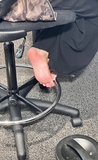 Kyle Unfug feet photo thumbnail
