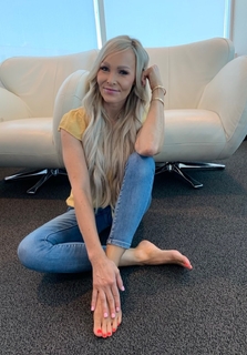 Kyle Unfug feet photo thumbnail