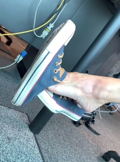 Kyle Unfug feet photo thumbnail