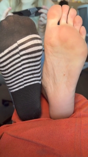 Kyle Unfug feet photo thumbnail