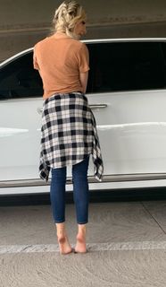 Kyle Unfug feet photo thumbnail