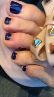 Kyle Unfug feet photo thumbnail