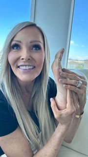 Kyle Unfug feet photo thumbnail