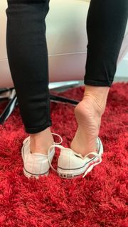 Kyle Unfug feet photo thumbnail
