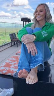 Kyle Unfug feet photo thumbnail