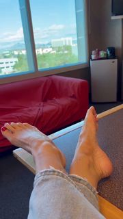 Kyle Unfug feet photo 15
