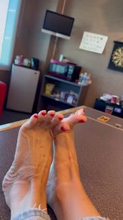 Kyle Unfug feet photo 13