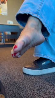 Kyle Unfug feet photo 8