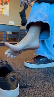 Kyle Unfug feet photo 3