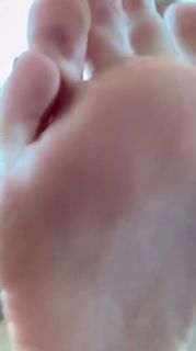 Kyle Unfug feet photo 9