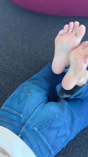 Kyle Unfug feet photo 9