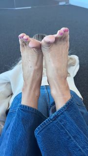 Kyle Unfug feet photo 7