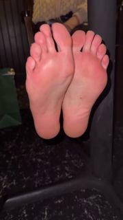 Kyle Unfug feet photo 9