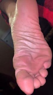 Kyle Unfug feet photo 14
