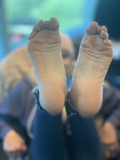 Kyle Unfug feet photo 3
