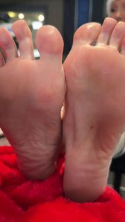 Kyle Unfug feet photo 19