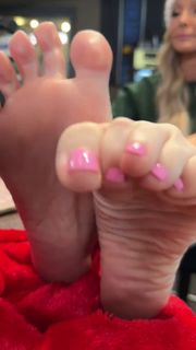 Kyle Unfug feet photo 17