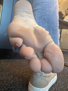 Kyle Unfug feet photo 20