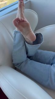 Kyle Unfug feet photo 16