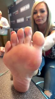 Kyle Unfug feet photo 7