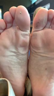 Kyle Unfug feet photo 18