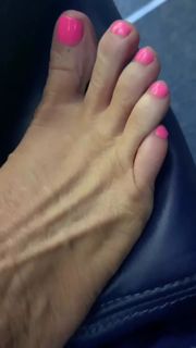 Kyle Unfug feet photo 2