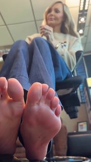 Kyle Unfug feet photo 20