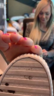 Kyle Unfug feet photo 10