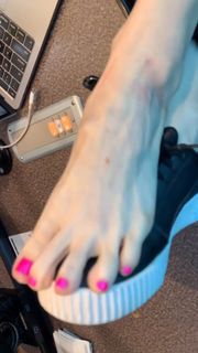 Kyle Unfug feet photo 7