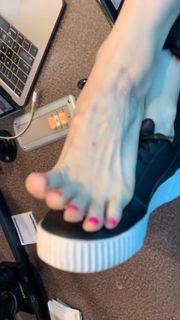 Kyle Unfug feet photo 6