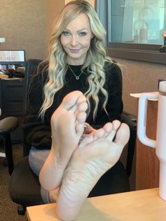Kyle Unfug feet photo 4