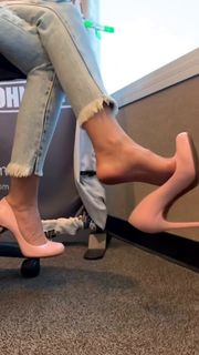 Kyle Unfug feet photo 19