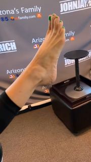 Kyle Unfug feet photo 19