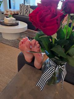 Kyle Unfug feet photo 18