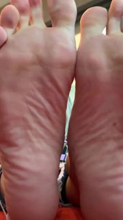Kyle Unfug feet photo 3