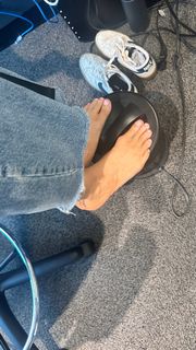 Kyle Unfug feet photo 1